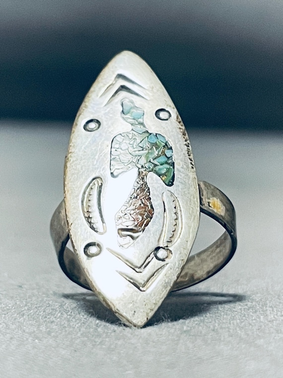 Incredible Vintage Native American Navajo Turquoise Sterling Silver Ring Incredible Vintage Native American Navajo Turquoise Sterling Silver Ring