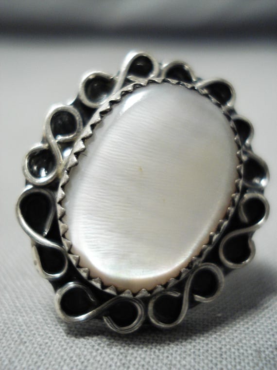 Domed Mother Of Pearl Swirl Vintage Native American Navajo Sterling Silver Ring Domed Mother Of Pearl Swirl Vintage Native American Navajo Sterling Silver Ring