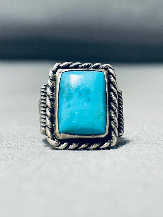 Wonderful Vintage Native American Navajo Old Kingman Turquoise Sterling Silver Ring Old Wonderful Vintage Native American Navajo Old Kingman Turquoise Sterling Silver Ring Old