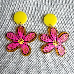 Pink Flower Acrylic Earrings, Pink Earrings, Lightweight Earrings, Pink Acrylic Earrings, Flower Earrings, Spring Earrings