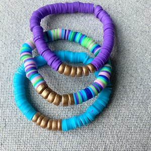 Blue Vinyl Heishi Bead Bracelet, Sky Blue Vinyl Bracelet, Blue Beaded Bracelet, Blue and Gold Bracelet, Sky Blue Bead Bracelet