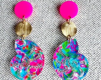 Pendientes de concha, pendientes de concha rosa y verde, pendientes de concha multicolor, pendientes llamativos, pendientes ligeros, joyería de verano