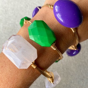 Green Wire Bangle, Green Bangle, Green Bead Bangle, Bourbon and Boweties Inspired, Green acrylic Bangle, Christmas Bangle, Baylor Bangle