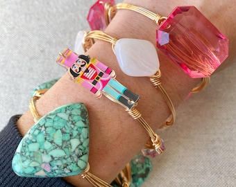 Pulsera navideña, pulsera de cascanueces, joyería navideña, pulsera de cascanueces rosa y menta, pulsera navideña, pulsera de cascanueces