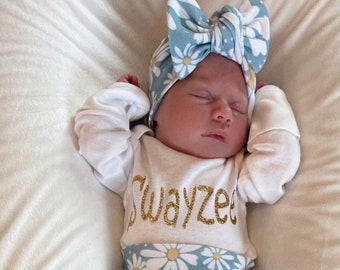 Personalized baby girl coming home outfit, daisy baby name outfit, baby announcement outfit,  newborn picture outfit, baby shower gift