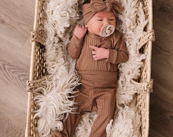 Brown neutral newborn baby outfit, take home outfit, newborn hospital outfit, earth tone baby outfit,  baby shower gift, newborn baby outfit