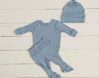 Blue newborn boy outfit, take home baby outfit, newborn picture, baby hospital outfit, leggings footies, boy announcement, baby boy gift