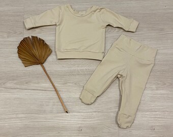 Cream baby outfit, gender neutral outfit, take home outfit, newborn baby pictures, baby hospital outfit, baby announcement, baby shower gift