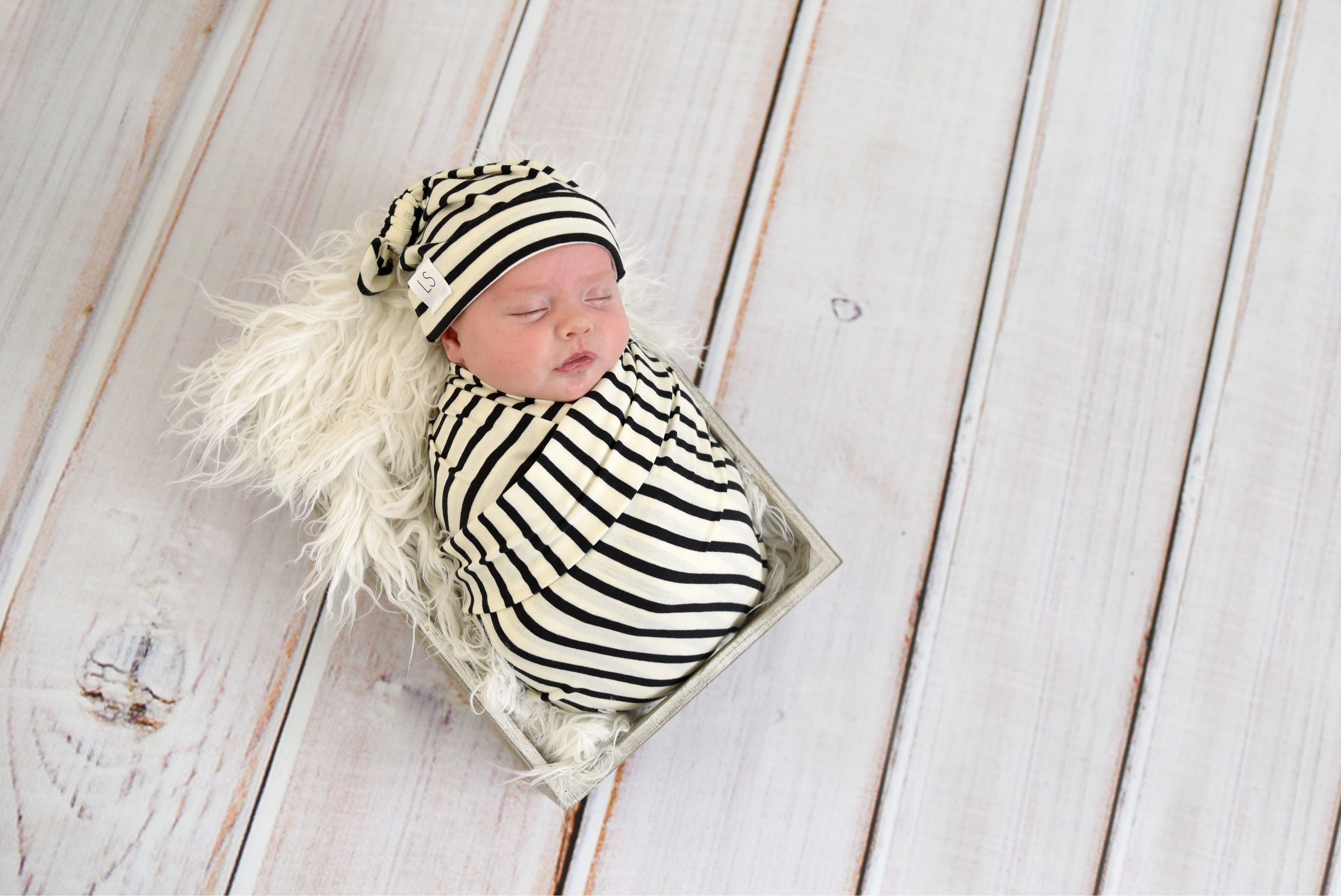 unisex swaddle set