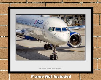 デルタ航空 ボーイング757-2251(WL) 11インチ x 14インチ カラー写真