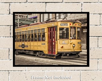 Ybor City Trolley 5" x 7" Color Photograph (TPA201204285X7)