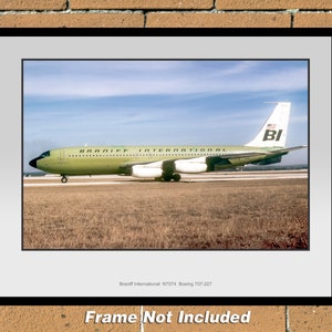 Braniff International Boeing 707-227 11&quot; x 14&quot; Color Photograph (H001LGJC11X14)