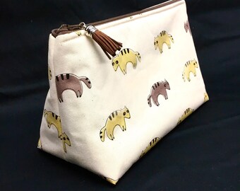 Minimalist Raccoon Themed Linen Make Up Bag/Carryall Pouch/Pencil Bag/Toiletries Bag with Tassel Zipper Pull