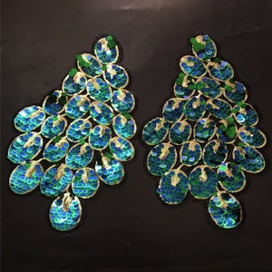 A Pair of Peacock Wing Sequined Applique Patch,Sequins Wings Patch Supplies for Coat,T-Shirt,Costume Decorative Appliques Patches