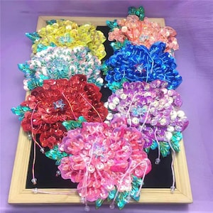 Delicate 3D Flower Embroidery Beaded Sequined Applique Patch,Beaded Flower Patch Supplies for Coat,T-Shirt,Costume Decorative Applique Patch