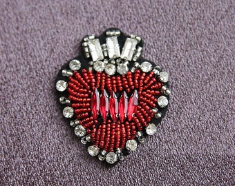Delicate Embroidery Beaded Heart Sequined Applique Patch,Beaded Heart Patch Supplies for Coat,T-Shirt,Costume Decorative Appliques Patches