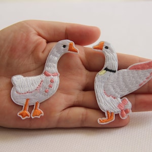 A Pair of White goose Embroidery Iron On Applique Patch,Embroidered Patch Supplies for Coat,T-Shirt,Jeans,Decorative Iron on Patches