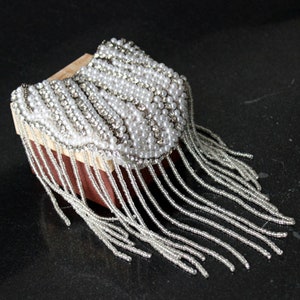 A Pair of Pearl and Crystal Tassels Epaulet,Handmade Shoulder Pad,Chains Punk Shoulder Decoration Epaulets,Shoulder Embellishment,Epaulets