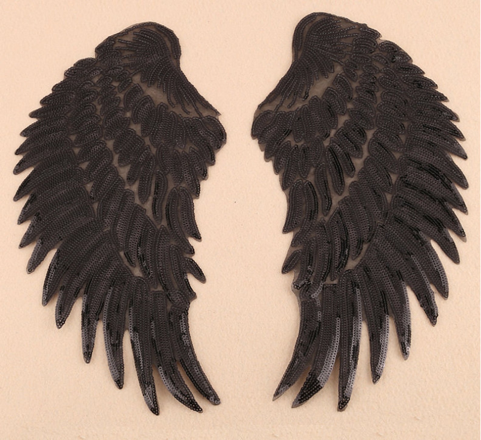 tailwinds red and black