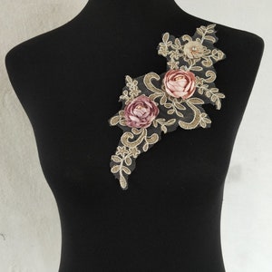 Delicate Embroidered 3D Flower Applique Patch,Vintage Floral Patch for Clothing or Dress,Decorations Embroidery Flower Appliques