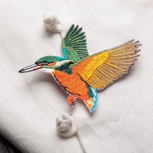A Pair of Flying Bird Embroidered Iron On Applique Patch,Embroidery Birds Patch Supplies for Coat,T-Shirt,Costume Decorative Patches image 3