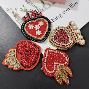 Delicate Heart Embroidery Rhinestone Sequined Applique Patch,Beaded Heart Patch Supplies for Coat,T-Shirt,Costume Decorative Applique Patch