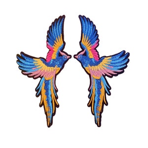 A pair of  Embroidered Iron On Bird Applique Patch,Vintage Birds Patch for Clothing or Dress Decoration Embroidery Iron on Appliques Patches