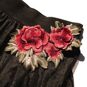 Delicate Embroidered 3D Flower Applique Patch,Vintage Floral Patch for Clothing or Dress, Decorative Embroidery Applique
