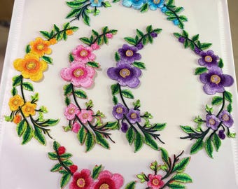 A Pair of Embroidered Colorful Flower Iron on Applique Patch,Vintage Floral Patch for Clothing or Dress Decoration Appliques (5 colors)