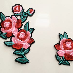 A Pair Embroidered Flower Applique Patch,Vintage Floral Patch for Clothing or Dress,Decoration Embroidery Appliques
