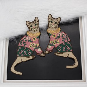A pair of Cat Embroidery Applique Patch,Embroidered Cat Patch Supplies for Coat,T-shirt or Jeans Decorative Appliques Patches