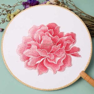 Delicate Embroidered Pink Floral Applique Patches,Vintage Flower Patches for Clothing or Dress Decorative Embroidery Appliques (5 Colors)