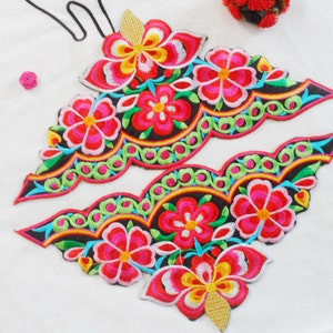 A Pair Embroidered Red Flower Iron on Applique Patch,Vintage Floral Patch for Clothing or Dress,Decoration Embroidery Appliques Patches