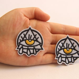 2 Pieces Embroidery Iron On Eyes Applique Patch,Embroidered Eye Patch Supplies for Coat,T-Shirt,Jeans,Decorative Iron on Patches