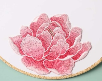 Delicate Embroidered Pink Floral Applique Patches,Vintage Flower Patches for Clothing or Dress Decorative Embroidery Appliques (7 Colors)