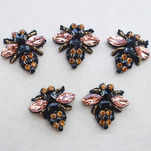 2 Pieces Embroidery Beaded Bee Sequined Applique Patch,Beaded Bees Patch Supplies for Coat,T-Shirt,Costume Decorative Appliques Patches