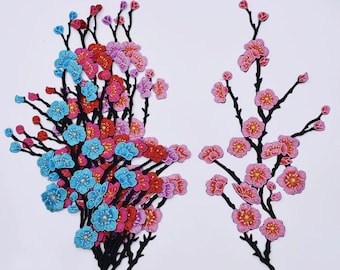 A Pair Embroidered Colorful Flower Iron on Applique Patch,Vintage Floral Patch for Clothing or Dress Decoration Appliques