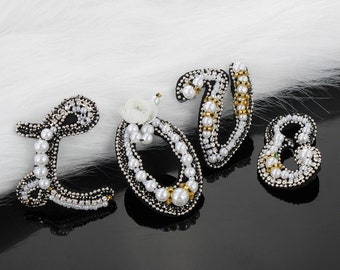 LOVE Rhinestone haftowana aplikacja z cekinami, koralikowa aplikacja z miłością Materiały na płaszcze, koszulki, kostiumy dekoracyjne aplikacje naszywki