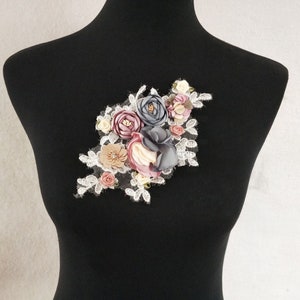 Delicate Embroidered 3D Flower Applique Patch,Vintage Floral Patch for Clothing or Dress,Decorations Embroidery Flower Appliques