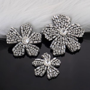 Delicate Embroidery Beaded Flower Applique Patch,Rhinestone Floral Patch Supplies for Coat,T-Shirt,Costume Decorative Applique Patches