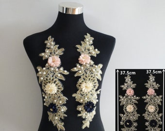 A Pair of Embroidered 3D Flower Applique Patch,Vintage Floral Accessories Patch for Clothing or Dress,Decorations Embroidery Appliques