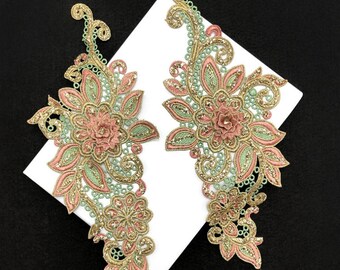 A Pair of Embroidered 3D Flower Applique Patch,Vintage Floral Supplies Patch for Clothing or Dress,Decoration Embroidery Appliques