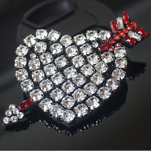 Delicate Embroidery Rhinestone Heart Sequined Applique Patch,Beaded Heart Patch Supplies for Coat,T-Shirt,Costume Decorative Applique Patch