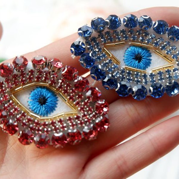 2 Pieces Embroidery Beaded Eye Sequined Applique Patch,Rhinestone Eyes Patch Supplies for Coat,T-Shirt,Costume Decorative Appliques Patch