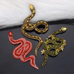 Various Embroidery Snake Beaded Applique Patch,Rhinestone Snake Patch Supplies for Coat,T-Shirt,Costume Decorative Applique Patch