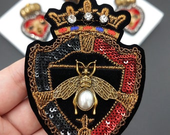 Crown Bee Sequined Embroidery Applique Patch,Paillette Patch,Embroidered Bee Patch Supplies for Coat,T-Shirt,Costume Decorative Appliques