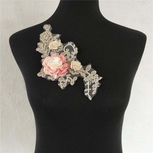 Delicate Embroidered 3D Flower Applique Patch,Vintage Floral Patch for Clothing or Dress,Decorations Embroidery Flower Appliques