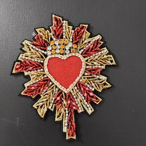 Delicate Heart Embroidery Rhinestone Sequined Applique Patch,Beaded Heart Patch Supplies for Coat,T-Shirt,Costume Decorative Applique Patch