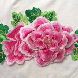Delicate Embroidered Flower Applique Patch,Vintage 3D Floral Patch for Clothing or Dress Decorative Appliques