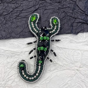 Delikat broderi skorpion paljettpärlapplikationslapp, pärllapptillbehör för kappa, t-shirt, kostym dekorativa applikationer lappar
